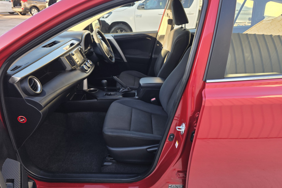 2015 MY14 Toyota RAV4 ASA44R GX SUV Image 9