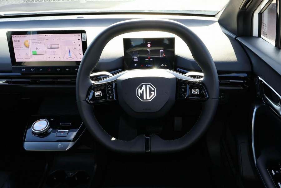 2024 MG MG4 MEH32 Essence 64 150kW Hatch Image 6
