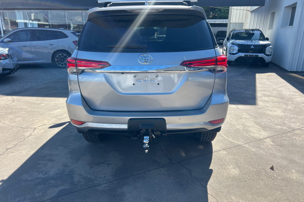 2023 Toyota Fortuner GUN156R GXL SUV Image 6