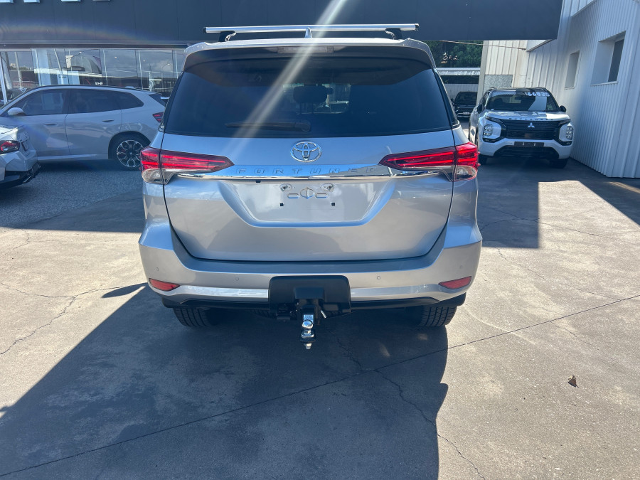 2023 Toyota Fortuner GUN156R GXL SUV Image 6