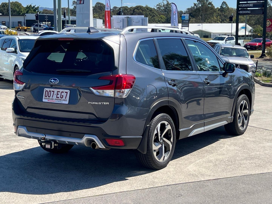 2022 Subaru Forester S5 2.5i-S SUV Image 5