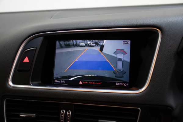 2015 Audi SQ5 TDI SUV Image 24