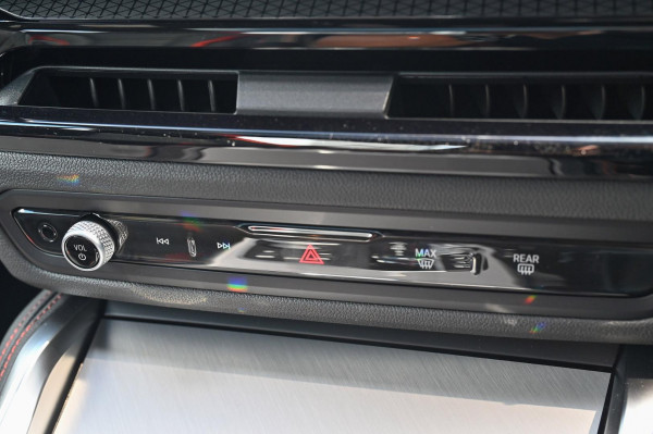 2025 BMW 2 Series G42 M240i xDrive Coupe image 19