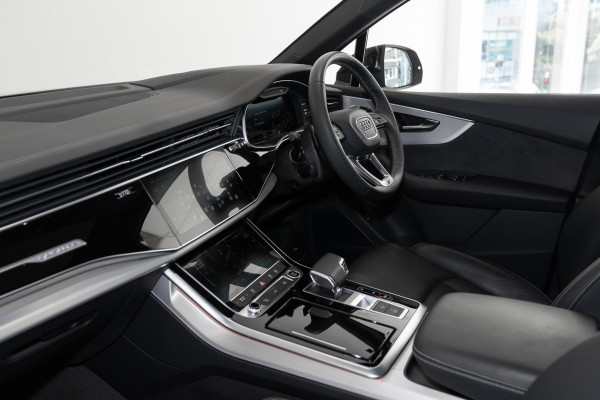 2025 Audi Q7 4M 50 TDI S line SUV