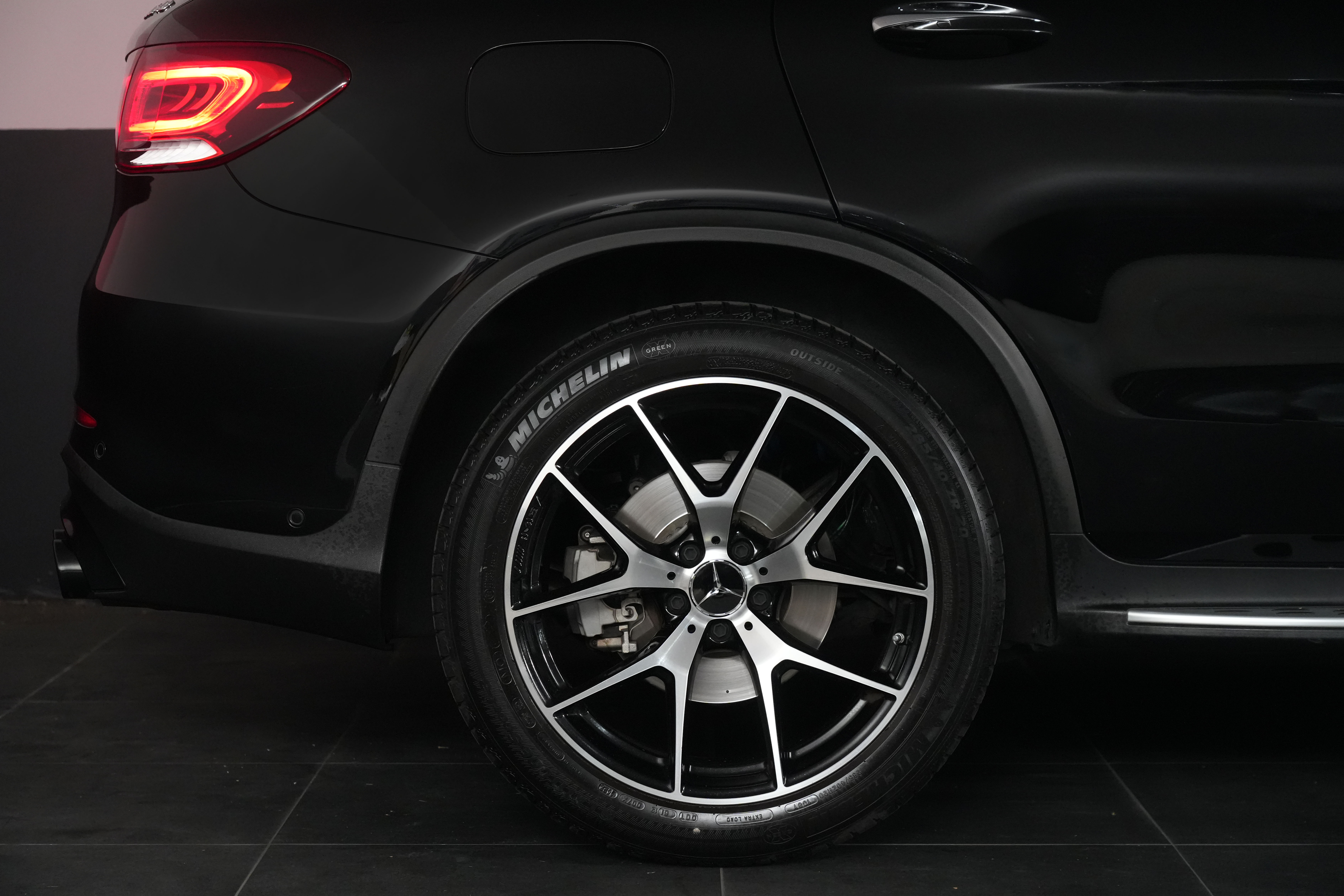 2022 Mercedes-Benz GLC-Class GLC43 AMG SUV Image 21