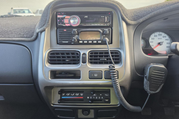 2008 Nissan Navara D22 ST-R Ute Image 22