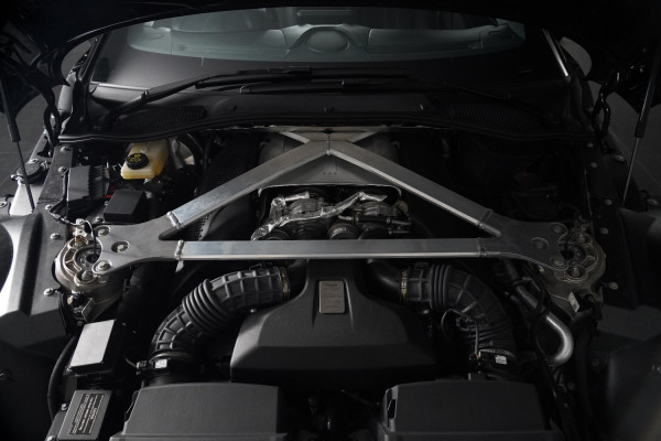 2022 Aston Martin Vantage Coupe Image 25
