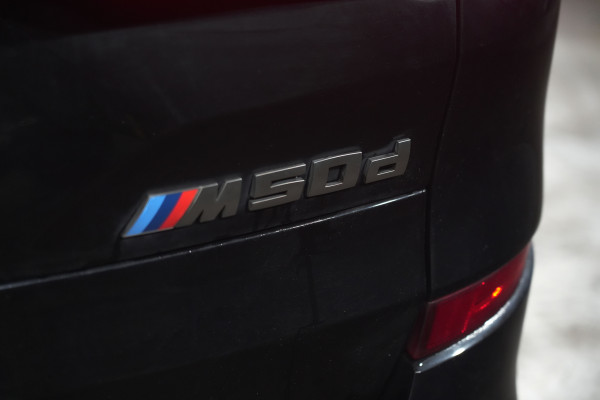 2019 BMW X5 M50d SUV image 10