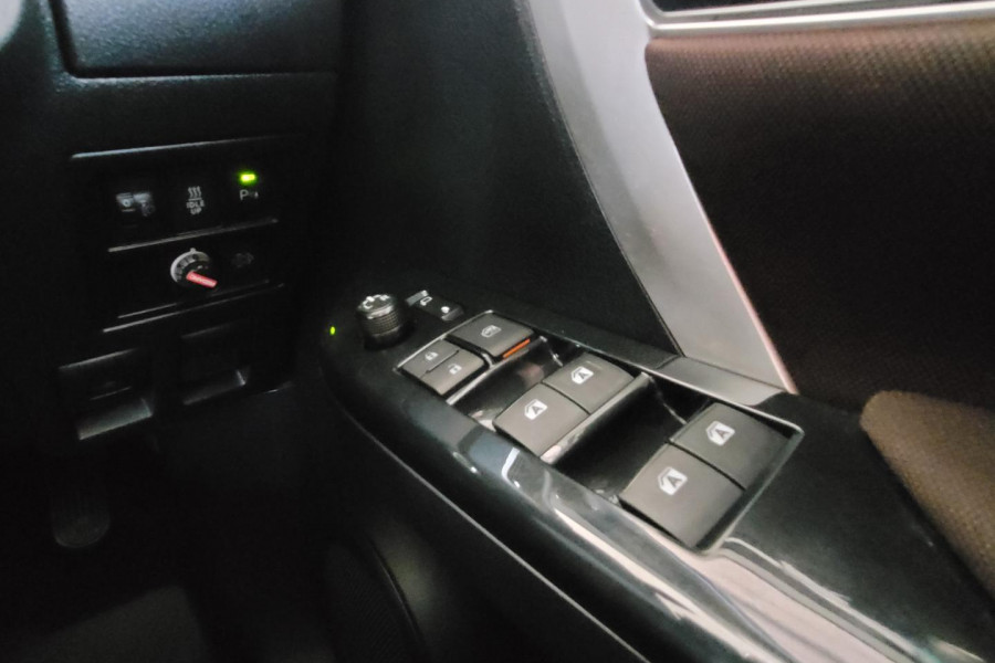 2018 Toyota Fortuner GUN156R GXL SUV Image 24