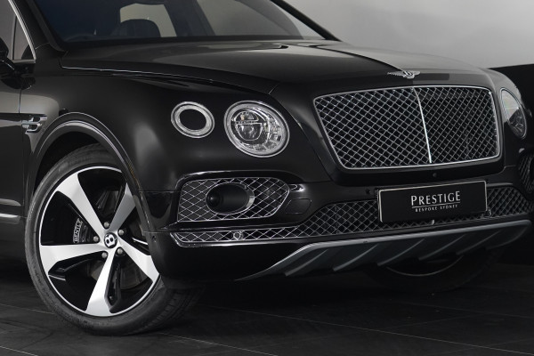 2018 Bentley Bentayga W12 Seven Seat SUV Image 13