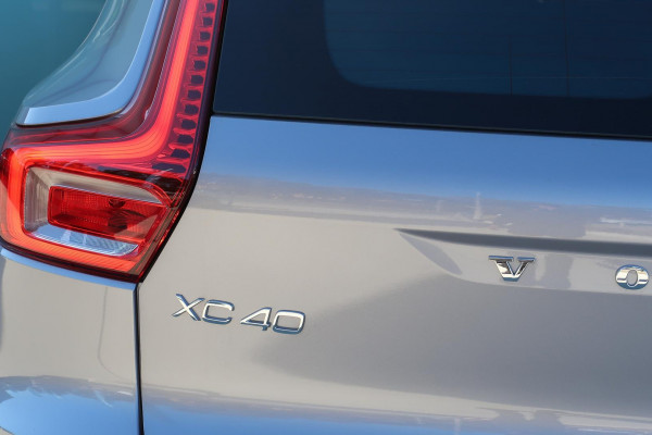 2025 MY26 Volvo XC40 XZ Plus B4 SUV Image 28