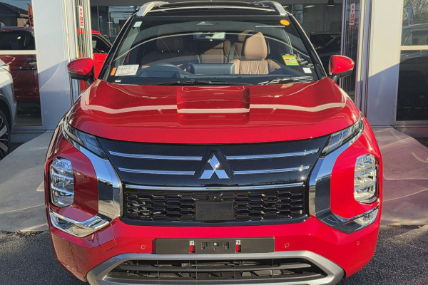 2026 Mitsubishi Outlander ZM Exceed Tourer SUV Image 2