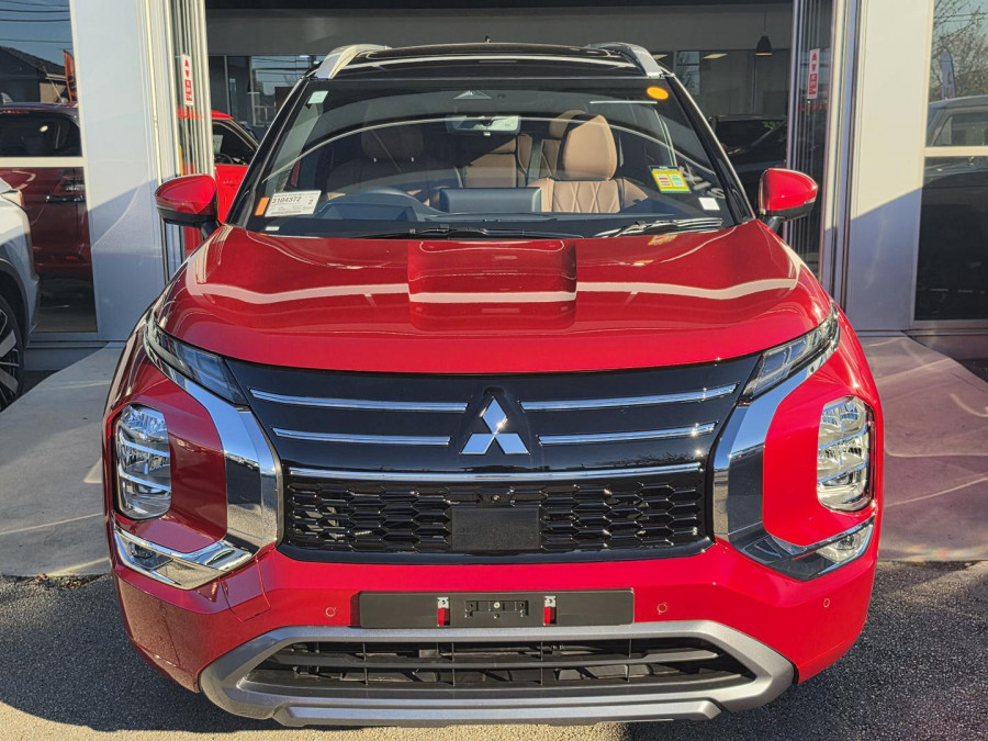 2026 Mitsubishi Outlander ZM Exceed Tourer SUV Image 2