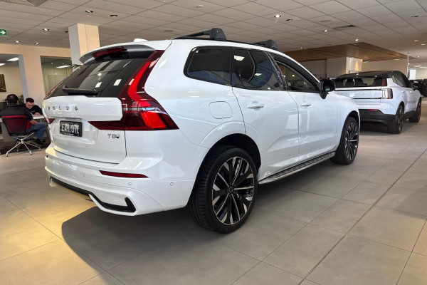 2025 MY26 Volvo XC60 UZ Ultra T8 Plug-in Hybrid Dark SUV Image 6