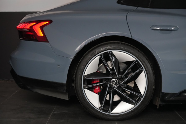 2023 Audi RS e-tron GT F83  Coupe Image 6