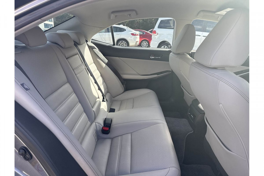 2015 Lexus IS GSE31R IS350 Luxury Sedan Image 12