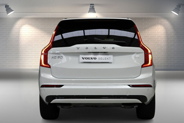 2024 Volvo XC90 L Series Recharge Ultimate T8 Plug-In Hybrid SUV Image 4