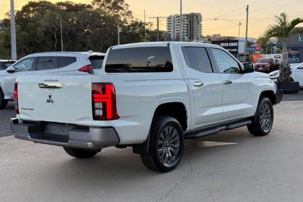 2024 Mitsubishi Triton MV GLS Ute Image 3
