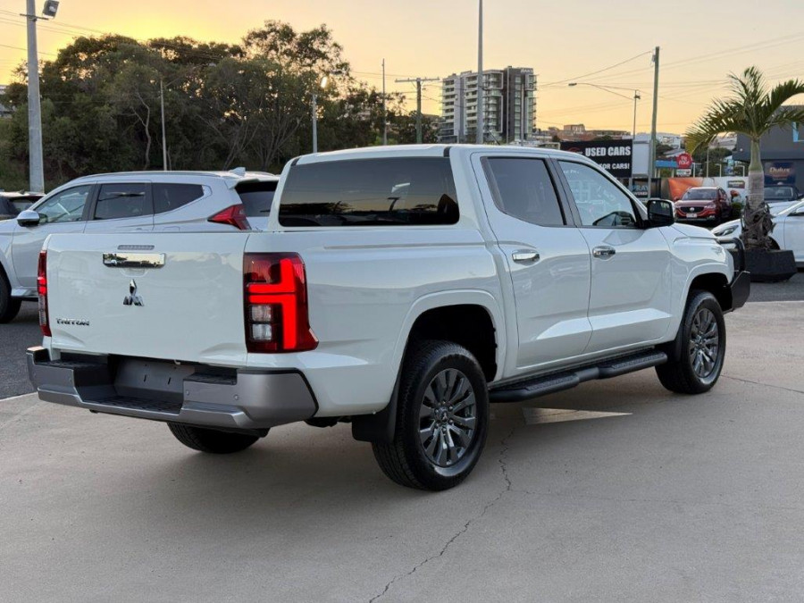 2024 Mitsubishi Triton MV GLS Ute Image 3