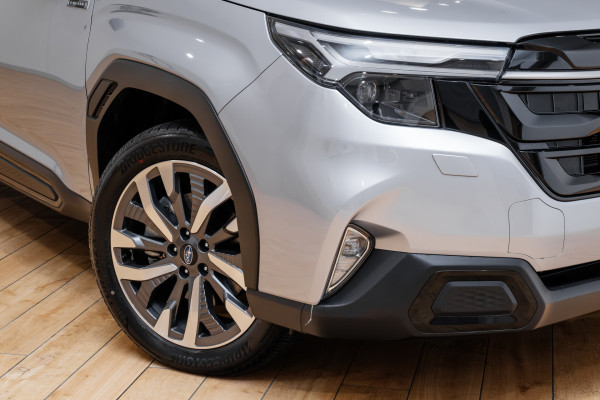 2025 MY26 Subaru Forester S6 Hybrid Touring SUV image 6