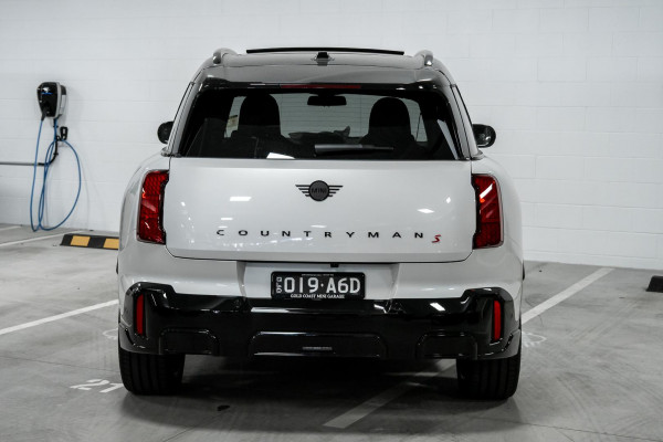 2026 MINI Countryman U25 S JCW Sport SUV image 5