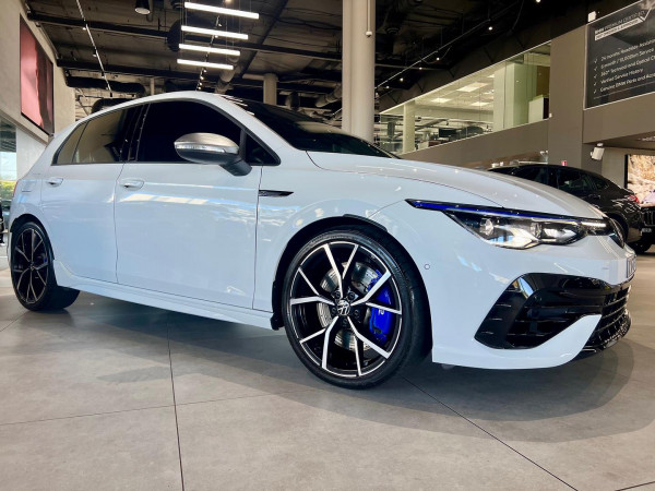 2024 Volkswagen Golf 8 R Hatch image 3