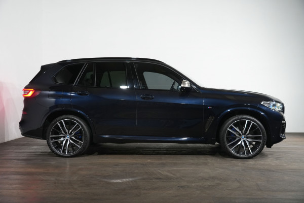 2022 BMW X5 M50i SUV