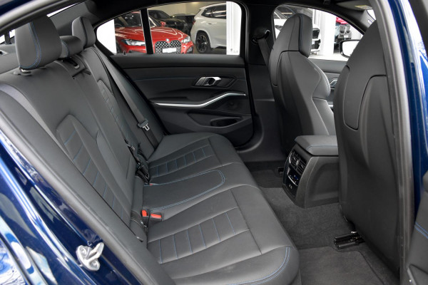 2026 BMW 3 Series G20 LCI II 330i M Sport Sedan image 5