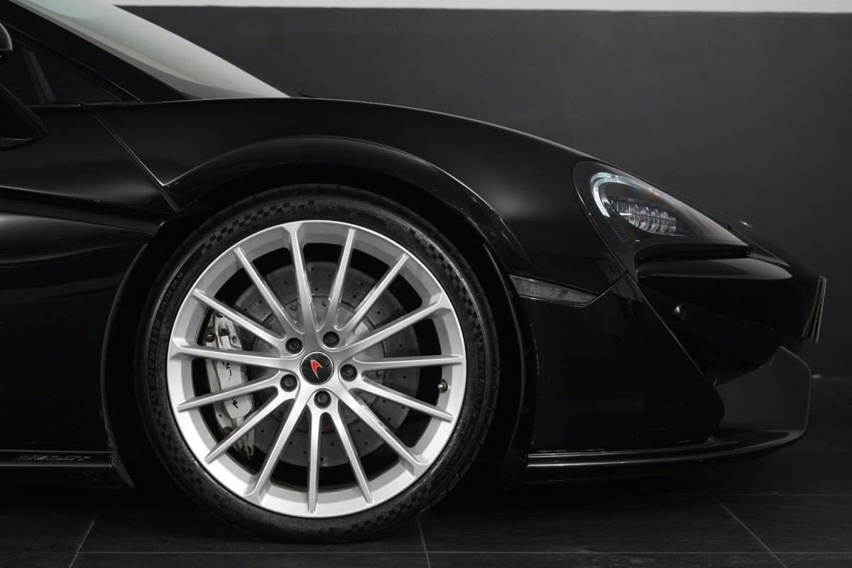 2016 Mclaren 570gt Coupe Image 5