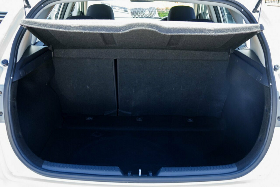 2011 MY12 Kia Cerato TD Si Hatch Image 8