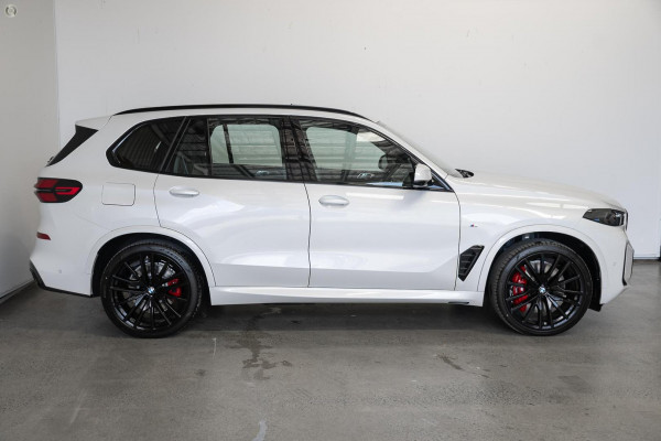 2026 BMW X5 G05 LCI xDrive30d M Sport SUV image 3