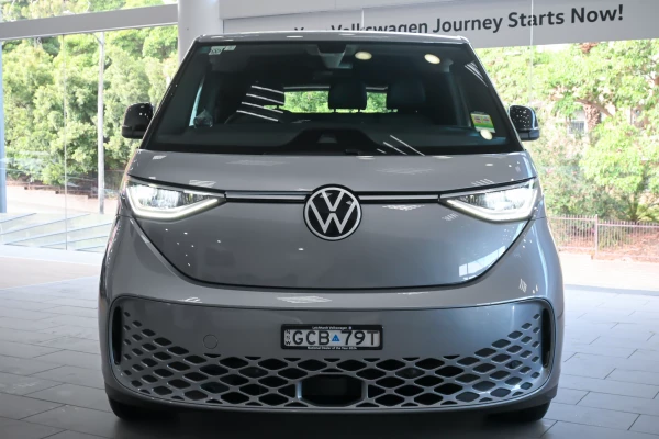 2025 Volkswagen ID. Buzz Cargo EBN BEV550 Van Image 4