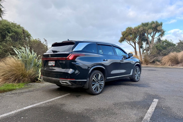 2026 MG QS Essence SUV Image 3