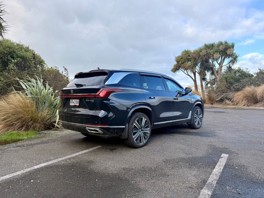 2026 MG QS Essence SUV Image 3