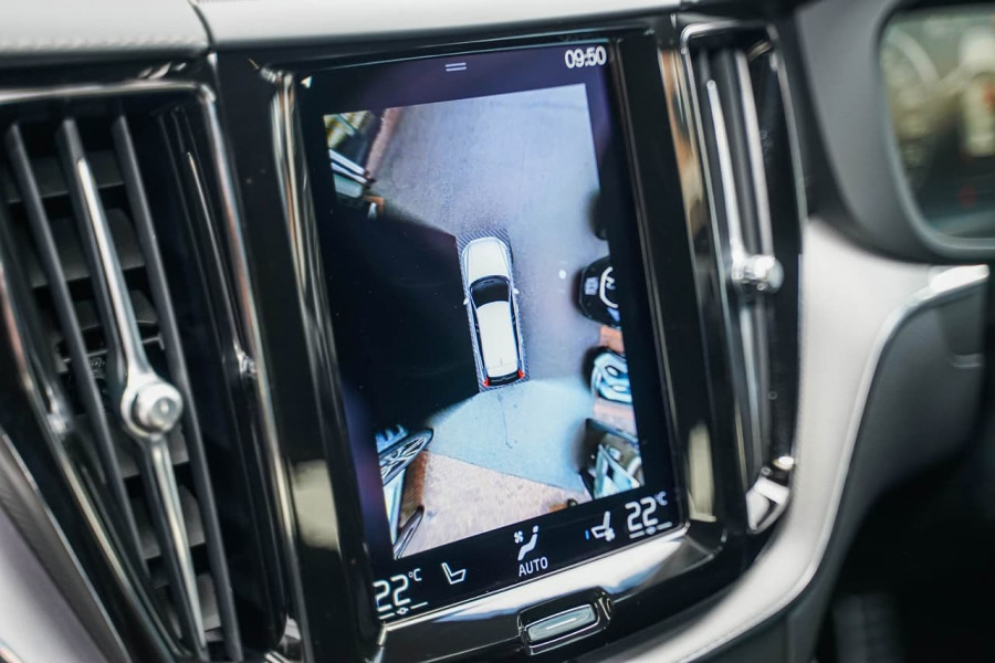 2020 MY21 Volvo XC60 UZ T6 R-Design Suv Image 12