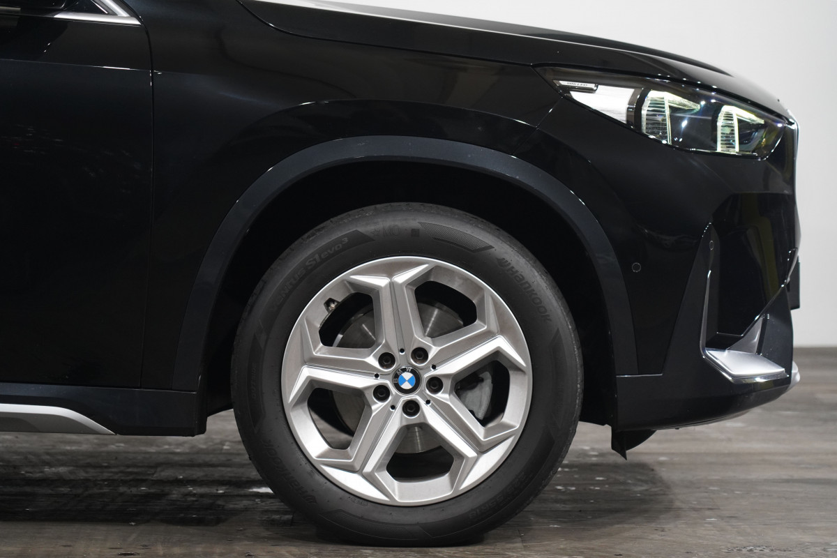 2022 BMW X1 Sdrive18i SUV Image 5
