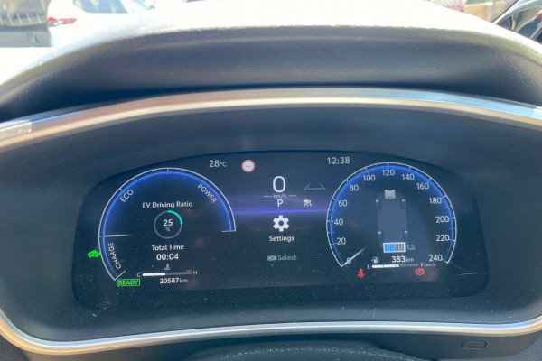 2023 Toyota Corolla ZWE219R  ZR Hybrid Hatch Image 12
