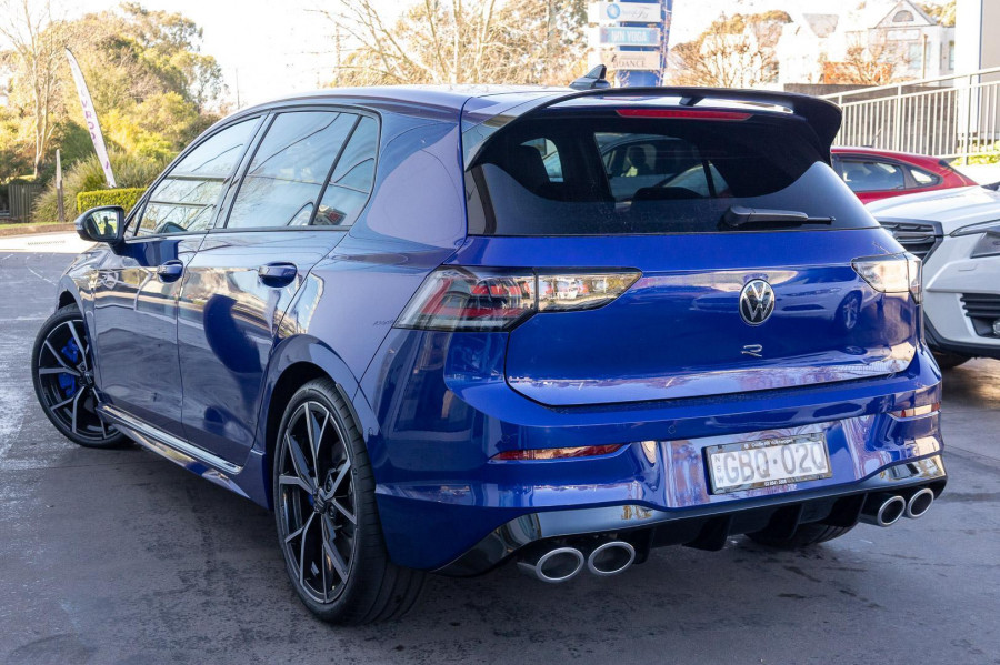 2026 MY25 Volkswagen Golf 8.5 R Hatch Image 2