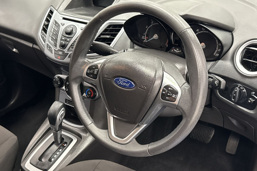 2014 Ford Fiesta Trend Hatch Image 17