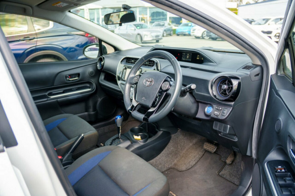 2020 Toyota Prius C NHP10R Hatch Image 15