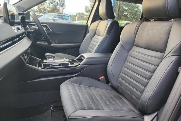 2025 Mitsubishi Outlander ZM LS SUV Image 12