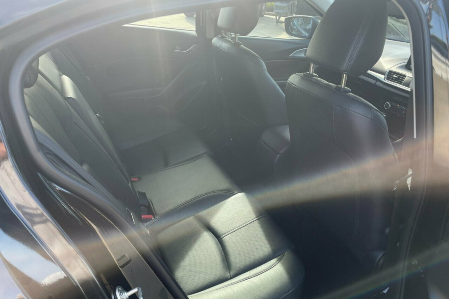 2017 Mazda 3 BN5278 Touring Sedan Image 17