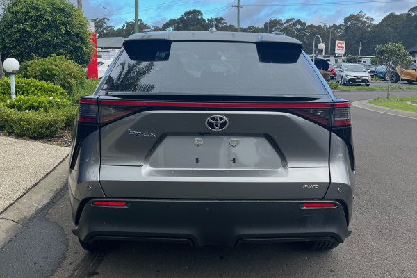2024 Toyota bZ4X YEAM15R Hi-Spec AWD SUV Image 5