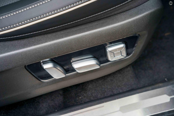 2026 GWM Tank 300 P01 Ultra Hi4-T PHEV SUV Image 12