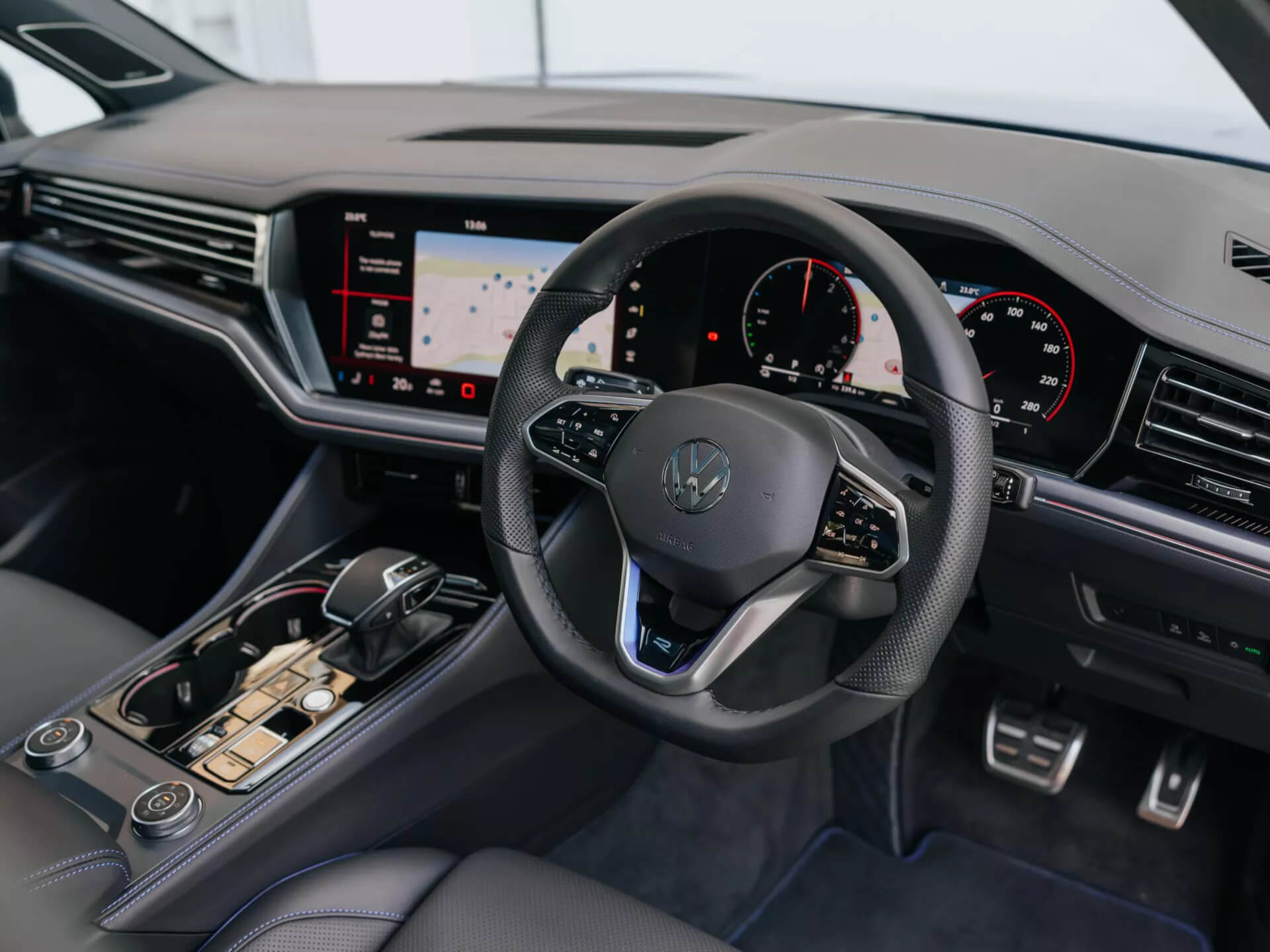 A control centre like no other Innovision Cockpit Image