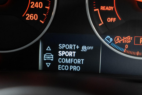 2015 BMW 3 Series F30 316i Sport Line Sedan