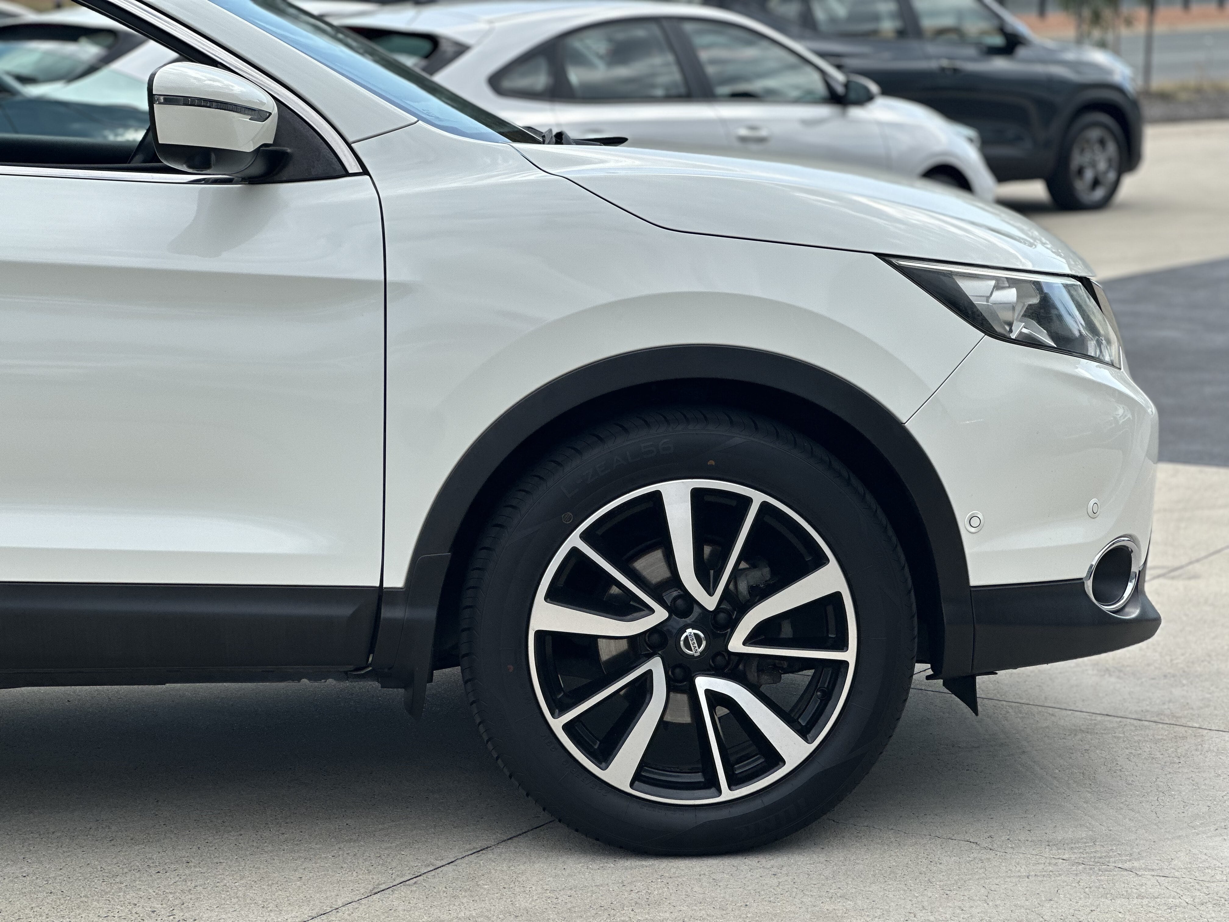 2015 Nissan QASHQAI J11 TL SUV Image 5