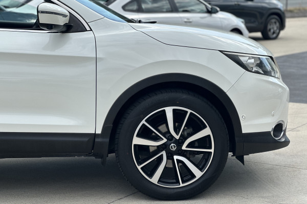 2015 Nissan QASHQAI J11 TL SUV Image 5