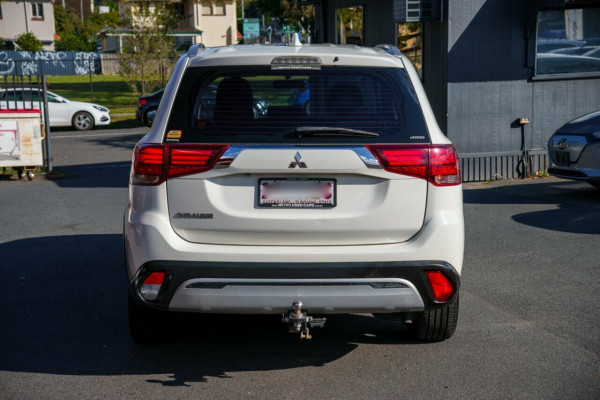 2018 MY19 Mitsubishi Outlander ZL ES Wagon Image 3