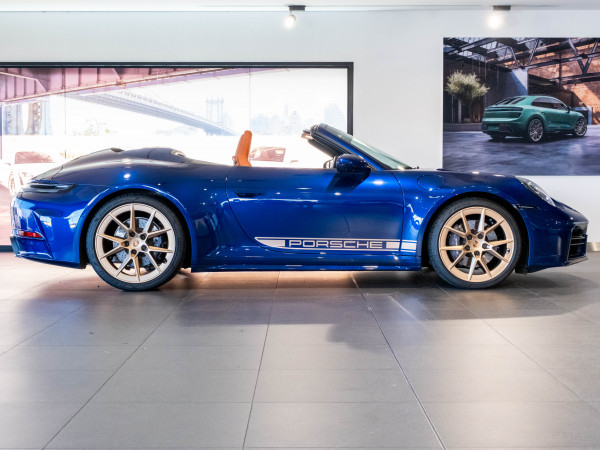 2024 MY25 Porsche 911 992 Carrera Convertible image 6